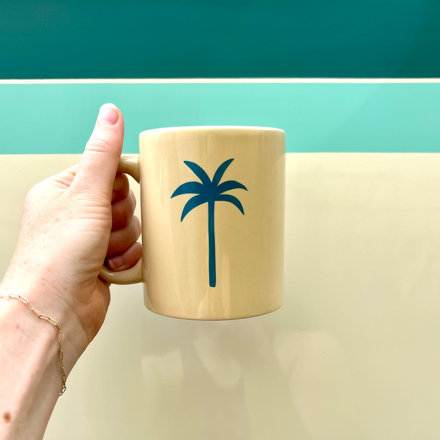 Sightsee Palm Mug